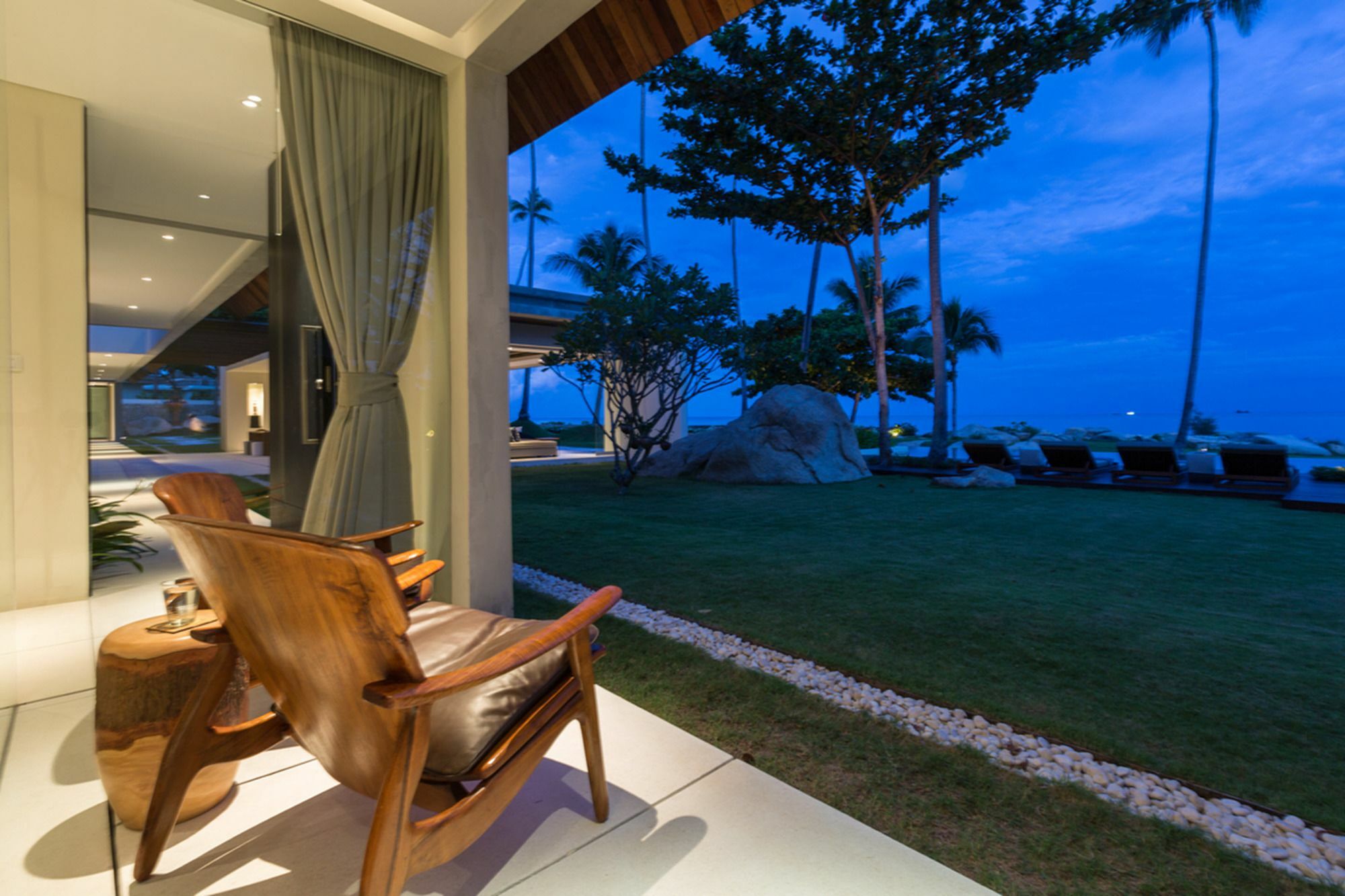 Fashionable Villa Malabar Beachfront 5 Bedrooms Plus 2 Kid'S Bedrooms Lemszor Kültér fotó